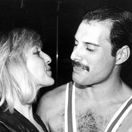 Έναν έρωτα σαν του Freddie Mercury και της Mary Austin