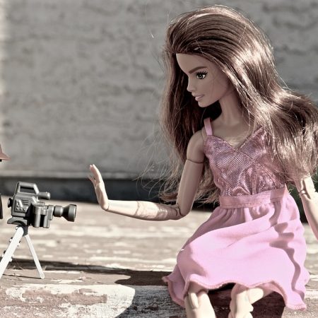 Η απομυθοποίηση της Barbie