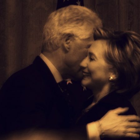 Bill & Hillary Clinton: Μια ιστορία αγάπης και πολιτικής