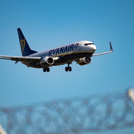 Φεύγει η Ryanair από το Ελ. Βενιζέλος και κρατάμε 8 μαγικές της στιγμές