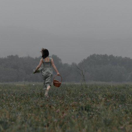 Eίμαστε πάντα μόνοι μας μέχρι να ερωτευτούμε