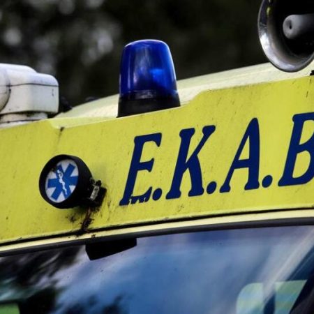 Ελλάδα: Η χώρα που πεθαίνεις σε καρότσες στον δρόμο προς το νοσοκομείο