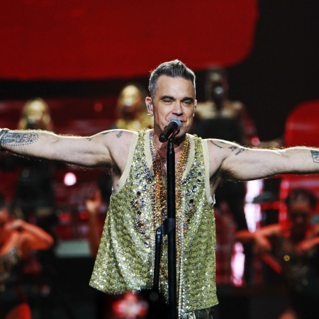 Δεν ξέρω αν το καταλάβατε, αλλά ο Robbie Williams μας είπε «κλέφτες»