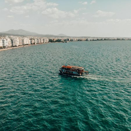 Θεσσαλονίκη: Γεμάτος ποντίκια που ξεβράστηκαν στη θάλασσα ο Θερμαϊκός