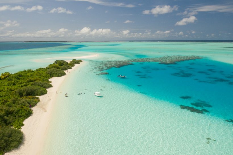 9 πανέμορφες παραλίες που δε θα ήθελες να κολυμπήσεις στα νερά τους