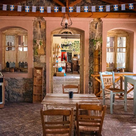 5 «κρυφά» χωριά της Χίου που αξίζει να επισκεφτείς για καλό φαγητό και βόλτα