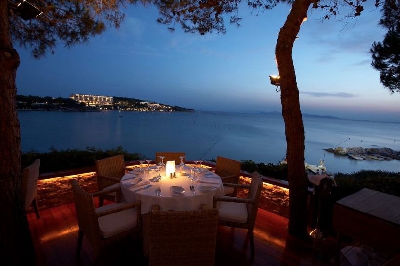 Τα 8 πιο ρομαντικά εστιατόρια στην Αθήνα για sunset date