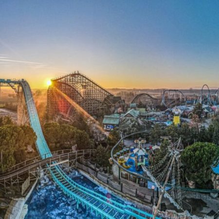 Τα 4 πιο εντυπωσιακά και παιχνιδιάρικα waterparks του κόσμου