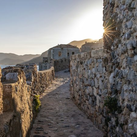 Στον πιο ρομαντικό προορισμό της Πελοποννήσου δεν επιτρέπονται τα αυτοκίνητα!