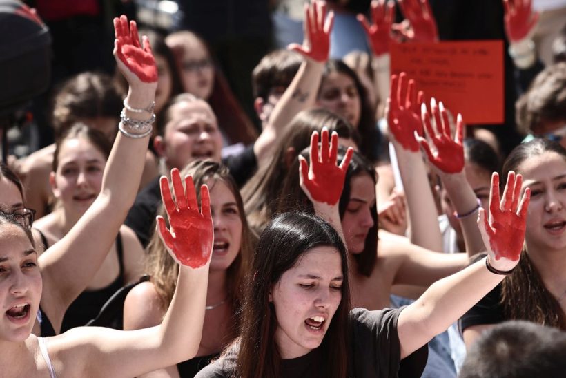 Μια ακόμη γυναικοκτονία στo Αγγελοχώρι Θεσσαλονίκης: Πότε θα δούμε τέλος στη φρίκη;